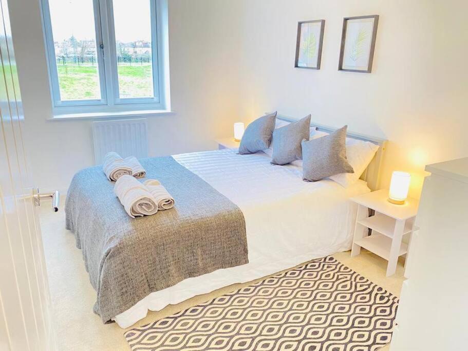 Beautiful, Brand New Apartment! Cheltenham Buitenkant foto